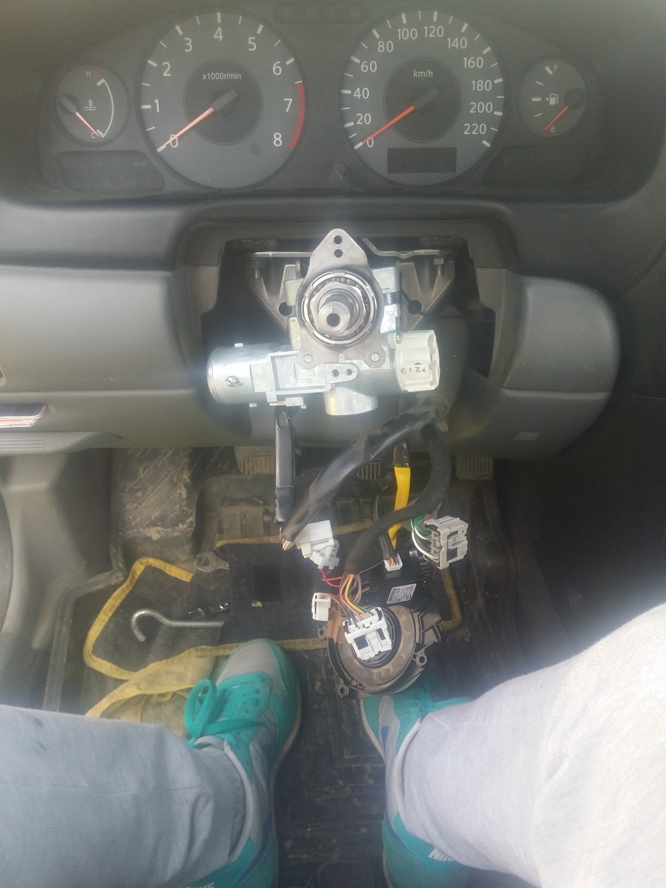 Фото в бортжурнале Nissan Almera Classic (B10)