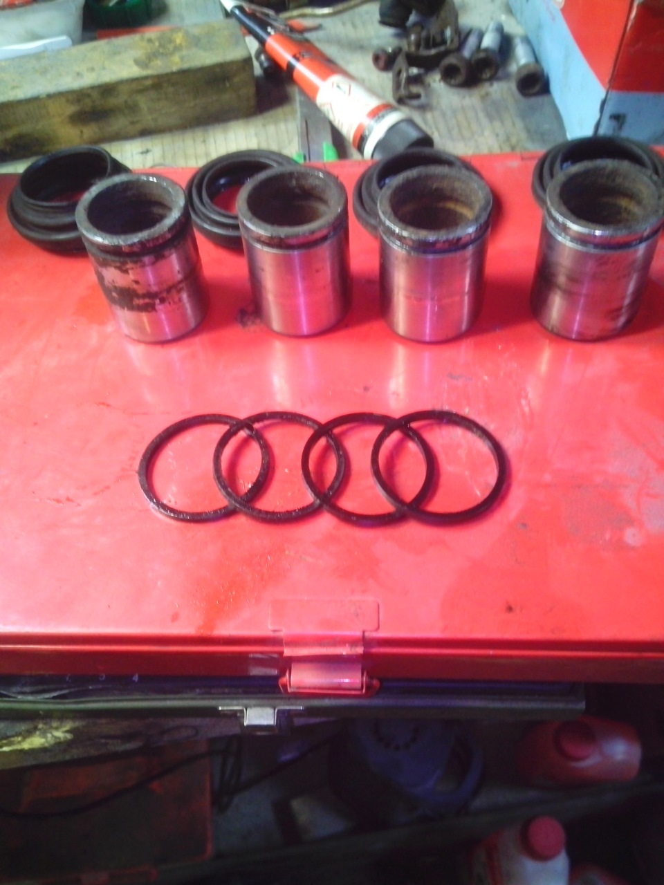 Фото в бортжурнале Audi S4 (C4)