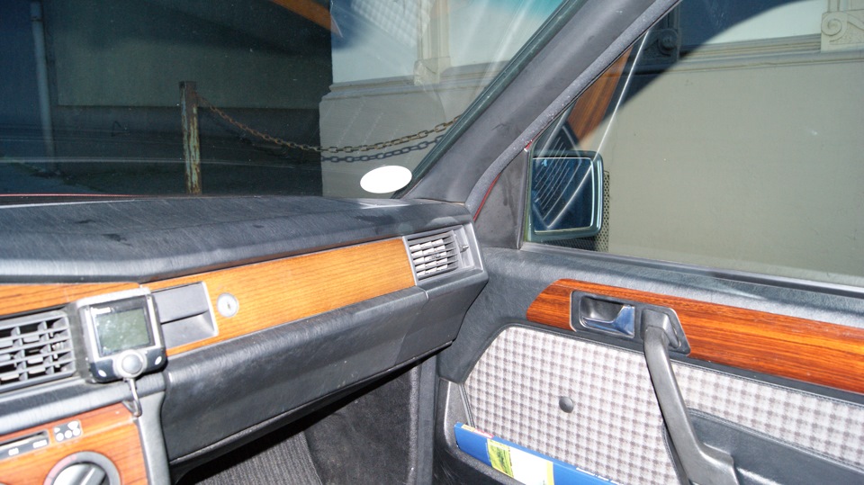 Фото в бортжурнале Mercedes-Benz 190 (W201)