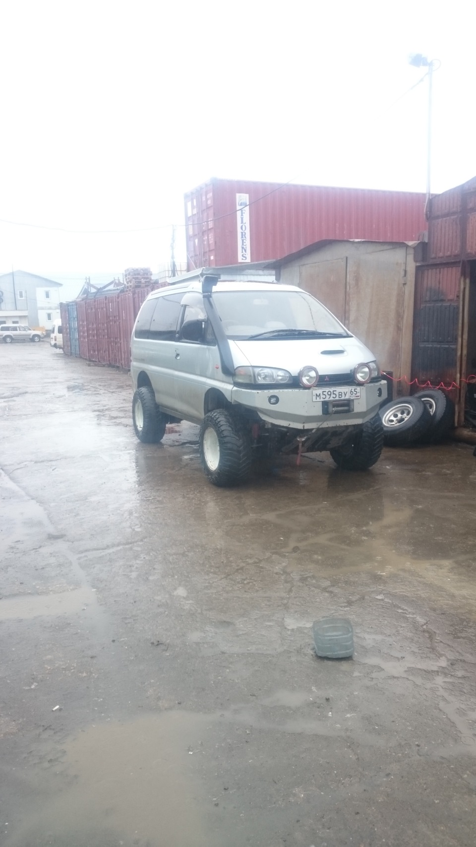 Фото в бортжурнале Mitsubishi Delica (L400)