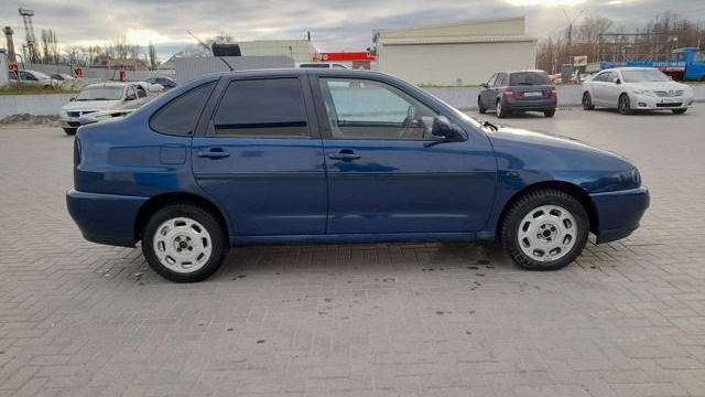SEAT Cordoba Синюшный