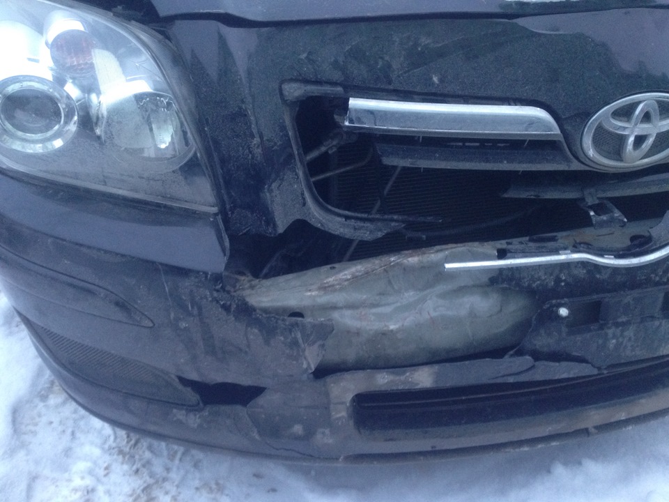 Фото в бортжурнале Toyota Avensis II