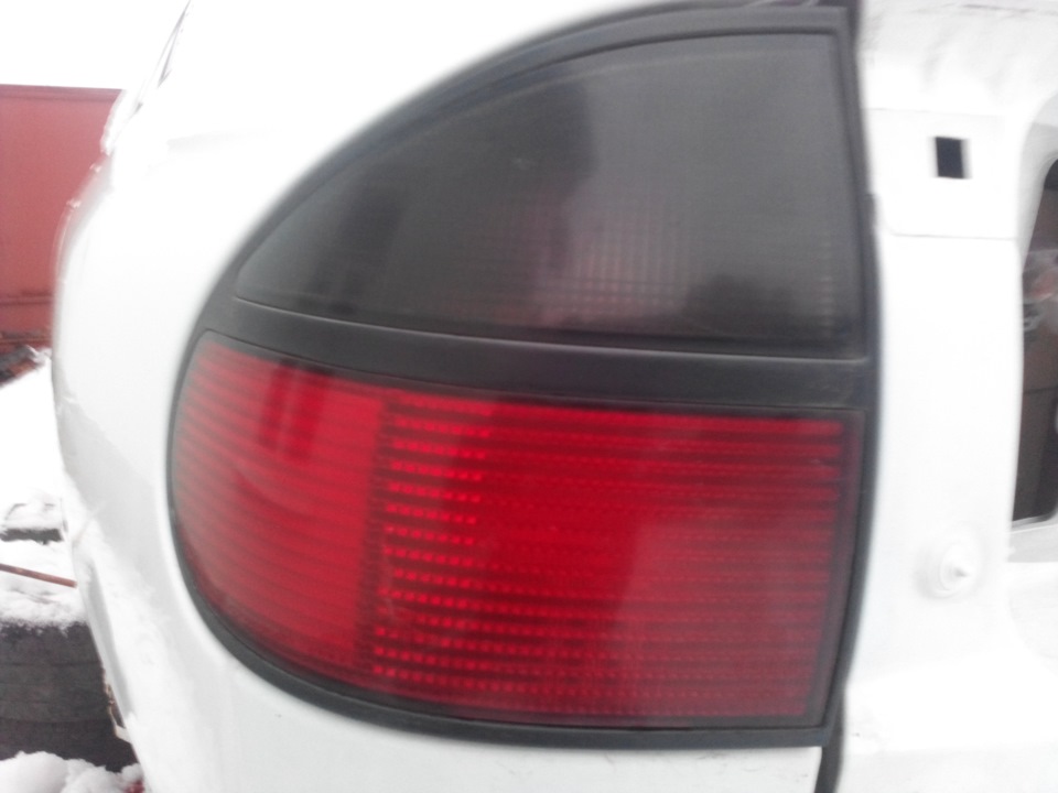 фонарик — Renault Laguna I