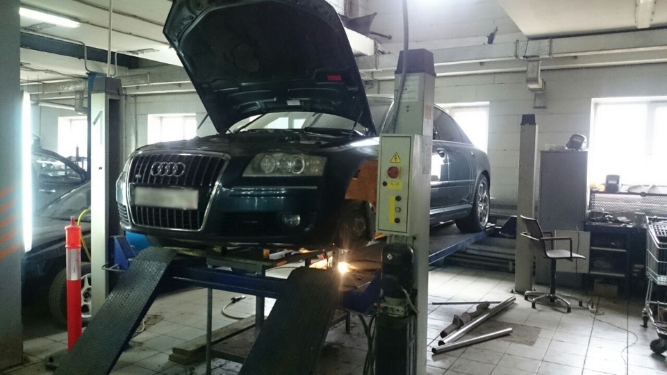 Фото в бортжурнале Audi A8 (D3)