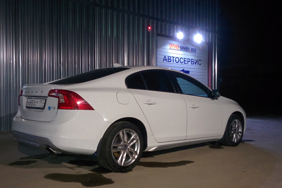 Сбили потом пыль, сохнем. — Volvo S60 (2G)