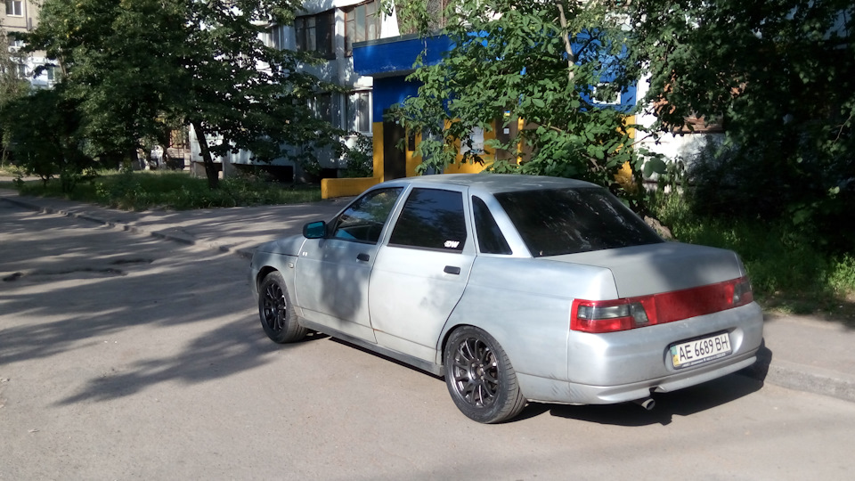 Lada 2110 c20xe