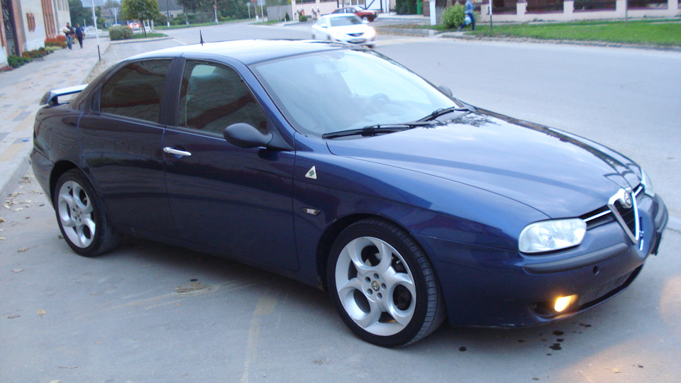 Alfa Romeo 156 цвет тёмно-синий