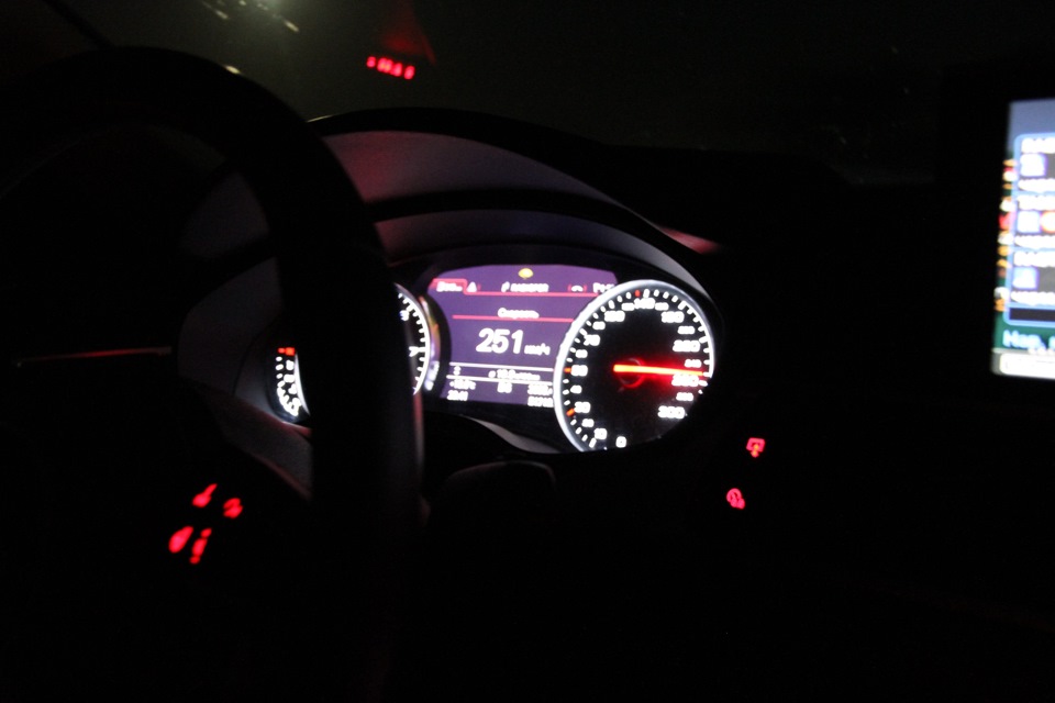 Вот эту скорость только получилось зафиксировать =( — Audi A7 Sportback (1G)