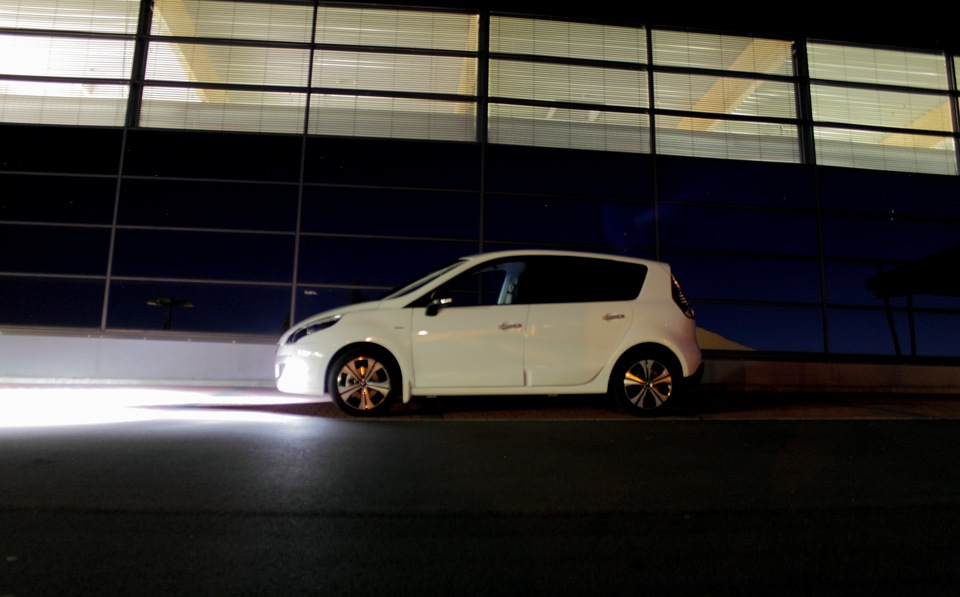 Фото в бортжурнале Renault Scenic III