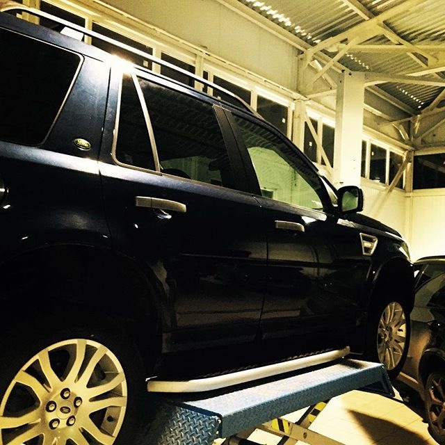 Фото в бортжурнале Land Rover Freelander 2 (L359)