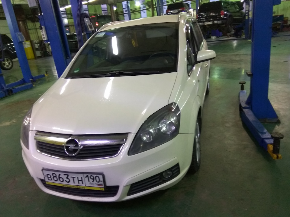 Фото в бортжурнале Opel Zafira B