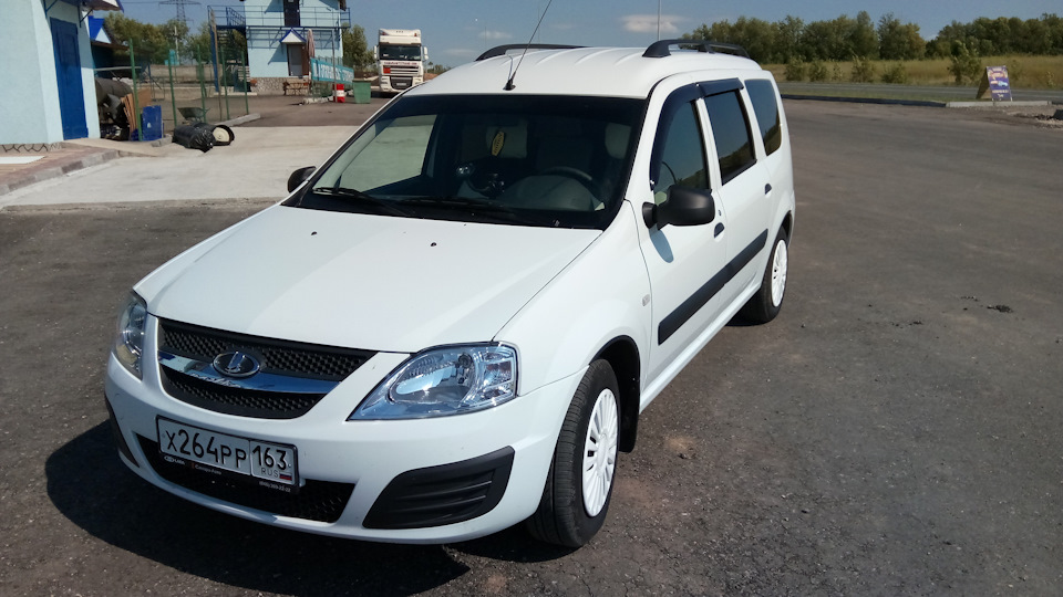 Lada Largus "White Horse"™