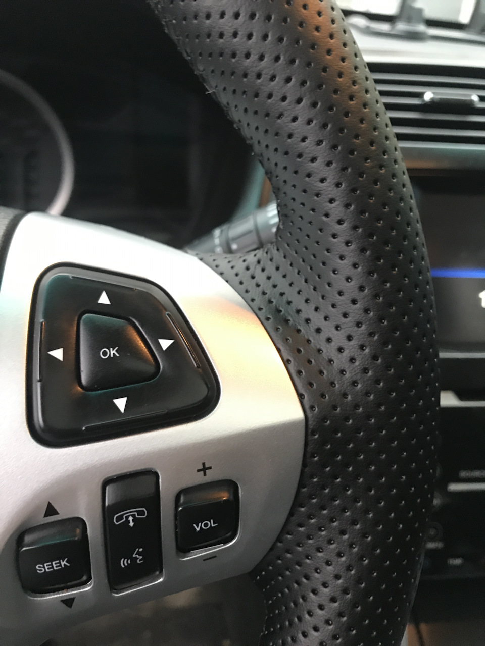 Фото в бортжурнале Ford Explorer (5G)