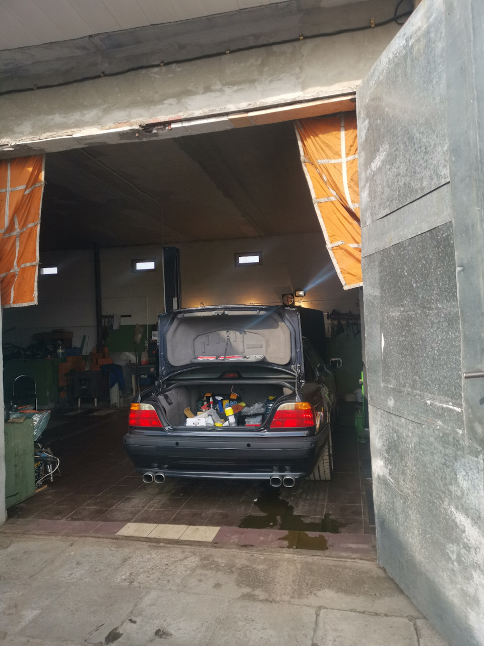 Фото в бортжурнале BMW 7 series (E38)