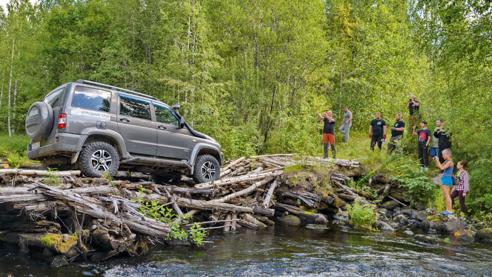 UAZ Patriot Слоник