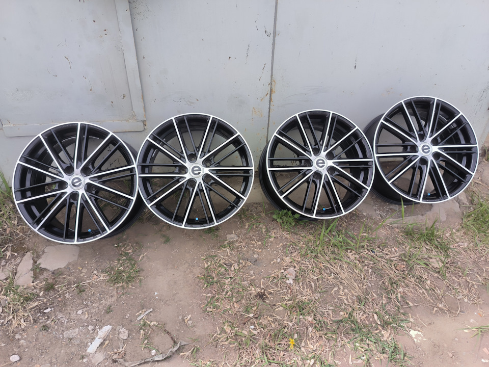 BRIDGESTONE REGNO&ECO FORME CRS111 15インチ BRIDGESTONE ECO FORME CRS111 15インチ アルミホイール 6J +45 5H