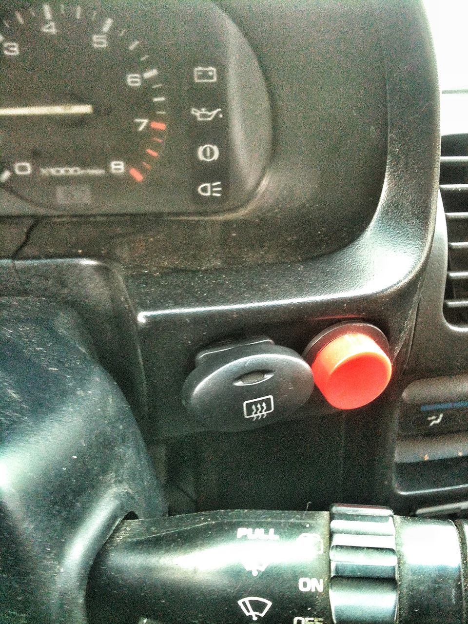 Фото в бортжурнале Mazda 323 IV