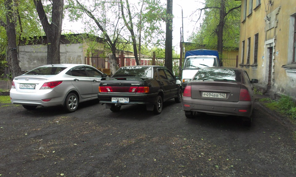 Семейка 494 ) С лево на право. Брат-Батя-Я ) — Lada Приора хэтчбек