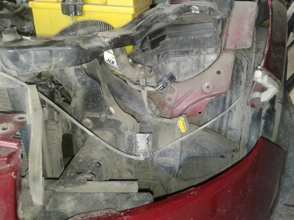 Авто без фары — Nissan Qashqai (1G)