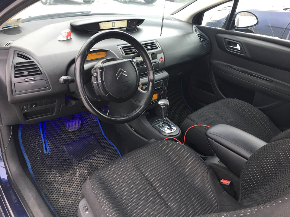 Фото в бортжурнале Citroen C4 (1G)