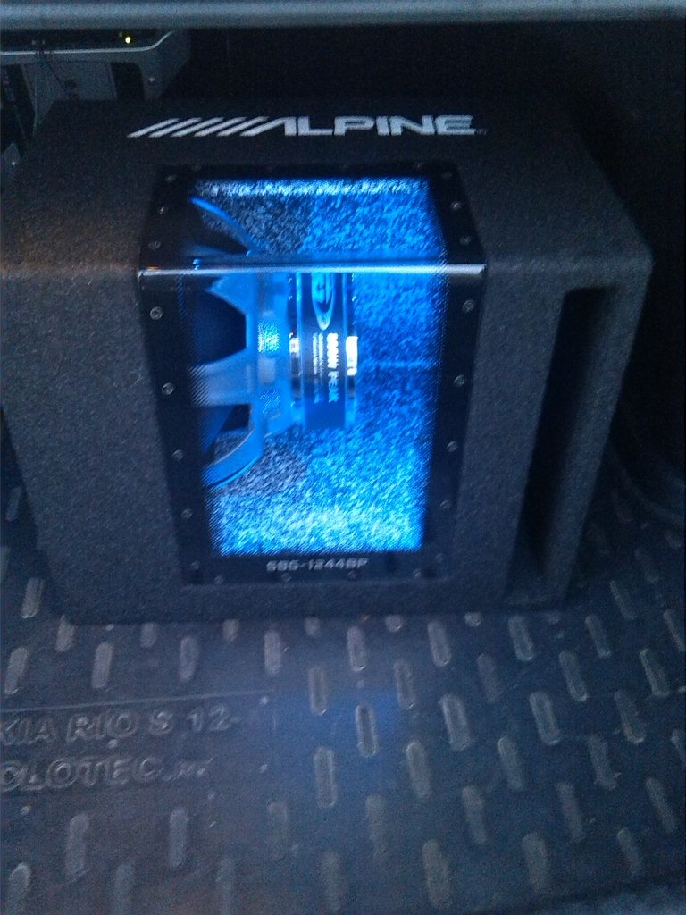 ALPINE SBG-1244 BP — KIA Rio (3G). Запчасти на фото: SBG1244BP