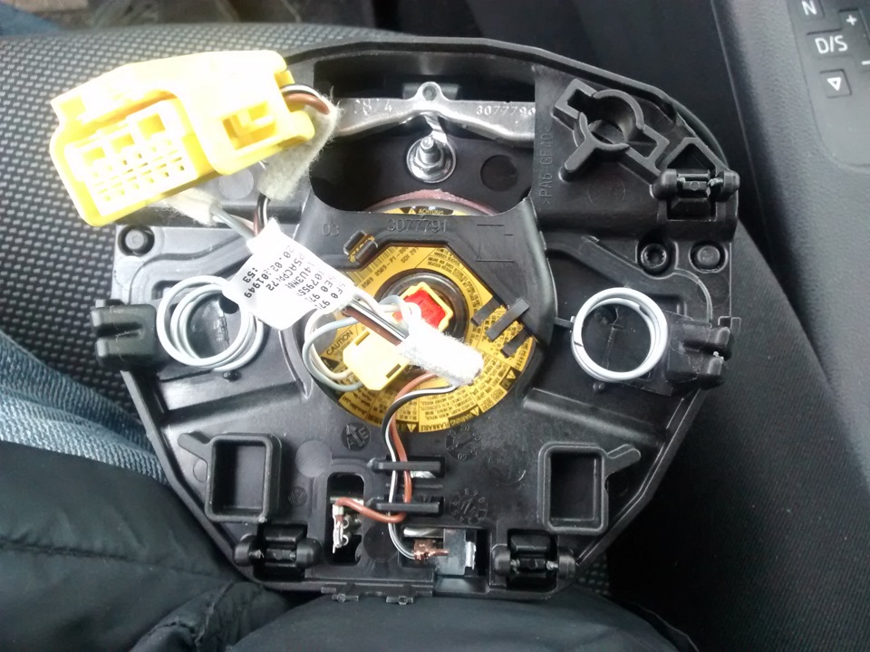 Подушка снята — Skoda Octavia A7 Mk3