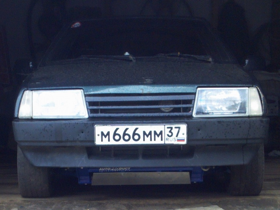 Зубило — Lada Приора седан