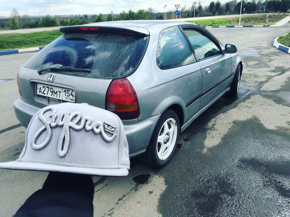 Фото в бортжурнале Honda Civic Hatchback (6G)