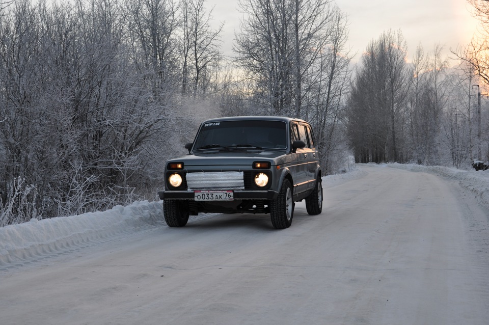 6 — Lada 4x4 5D
