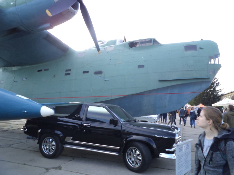Бе-6 и красивый пикап. — Renault Logan MCV