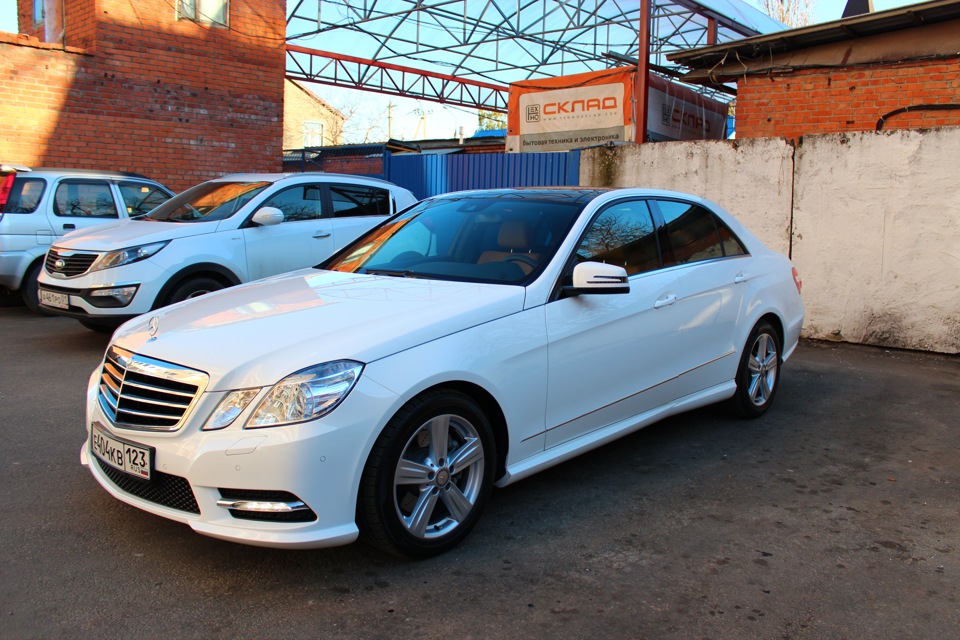 Фото в бортжурнале Mercedes-Benz E-Class (W212)