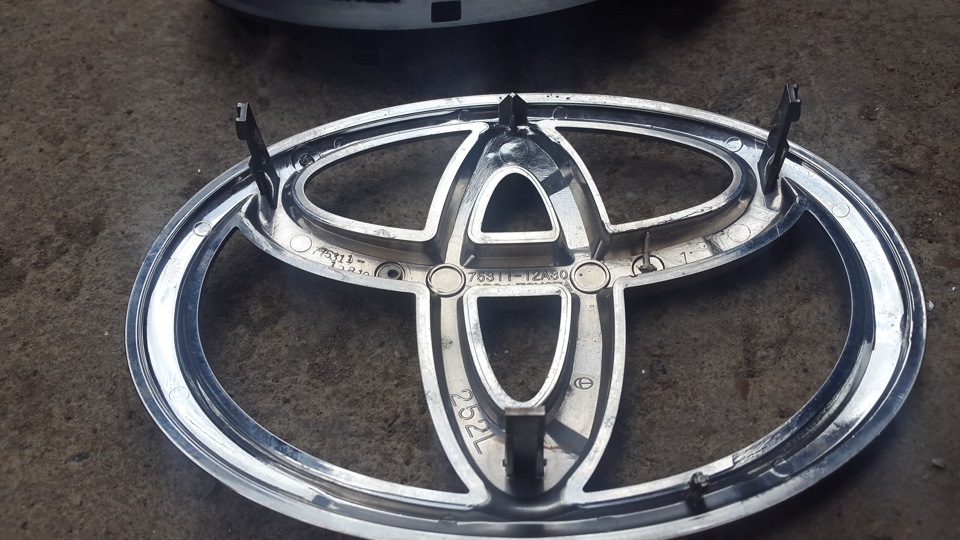 . — Toyota Corolla (140/150)