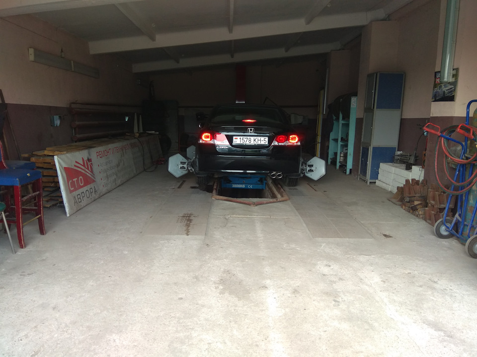 цивик на развале — Honda Civic 4D (8G)
