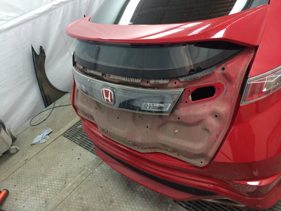 Фото в бортжурнале Honda Civic Type R (3G)
