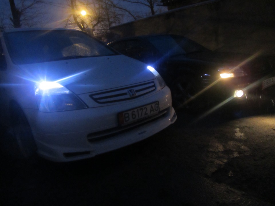 Фото в бортжурнале Honda Stream (RN1-5)