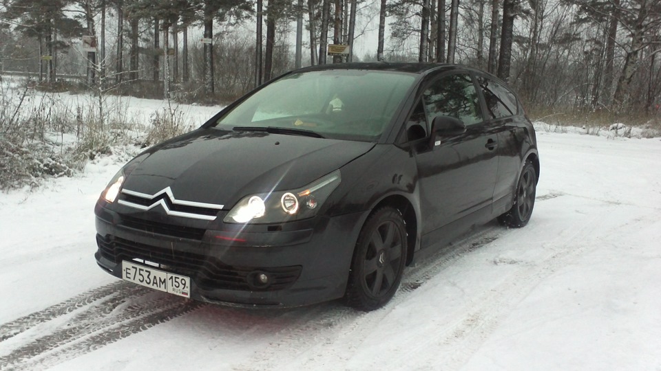 Citroen C4 черный металик