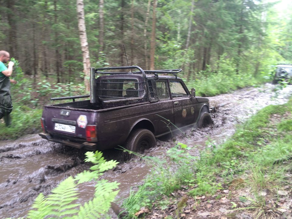 дальше сели на мель… — Lada 2329