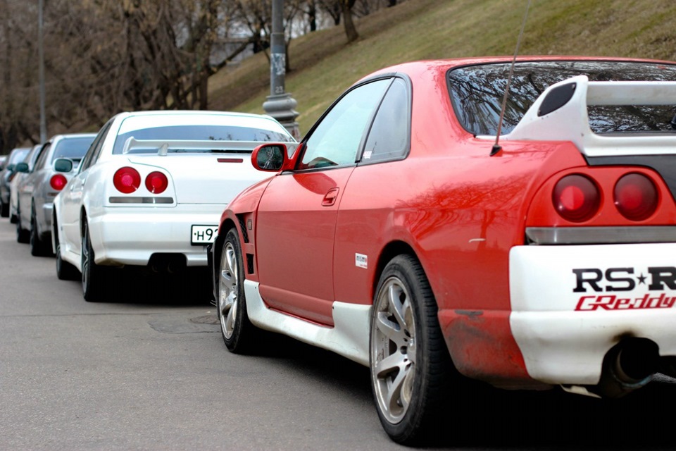Фото в бортжурнале Nissan Laurel (C35)