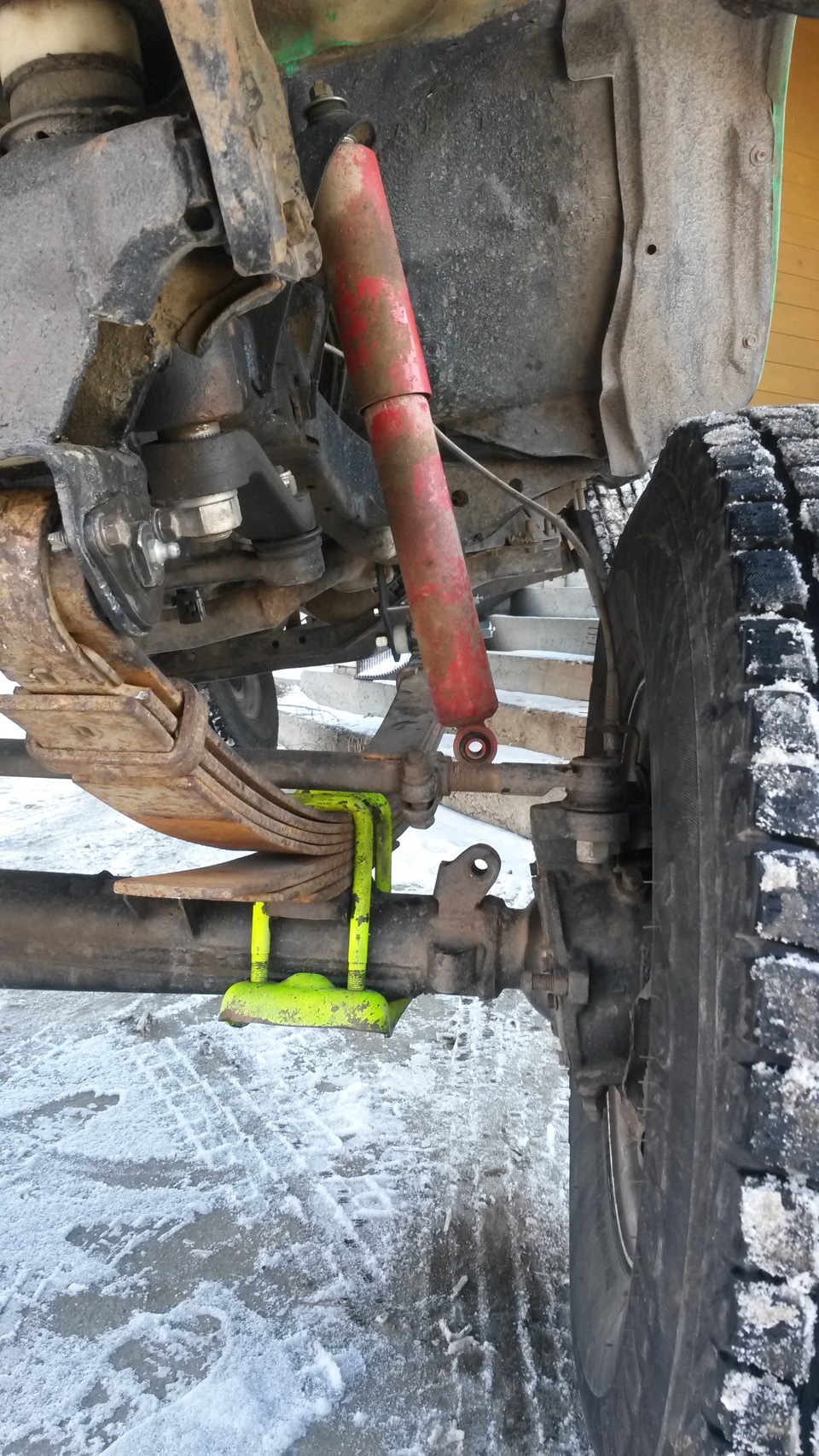 Фото в бортжурнале Toyota Hilux (5G)