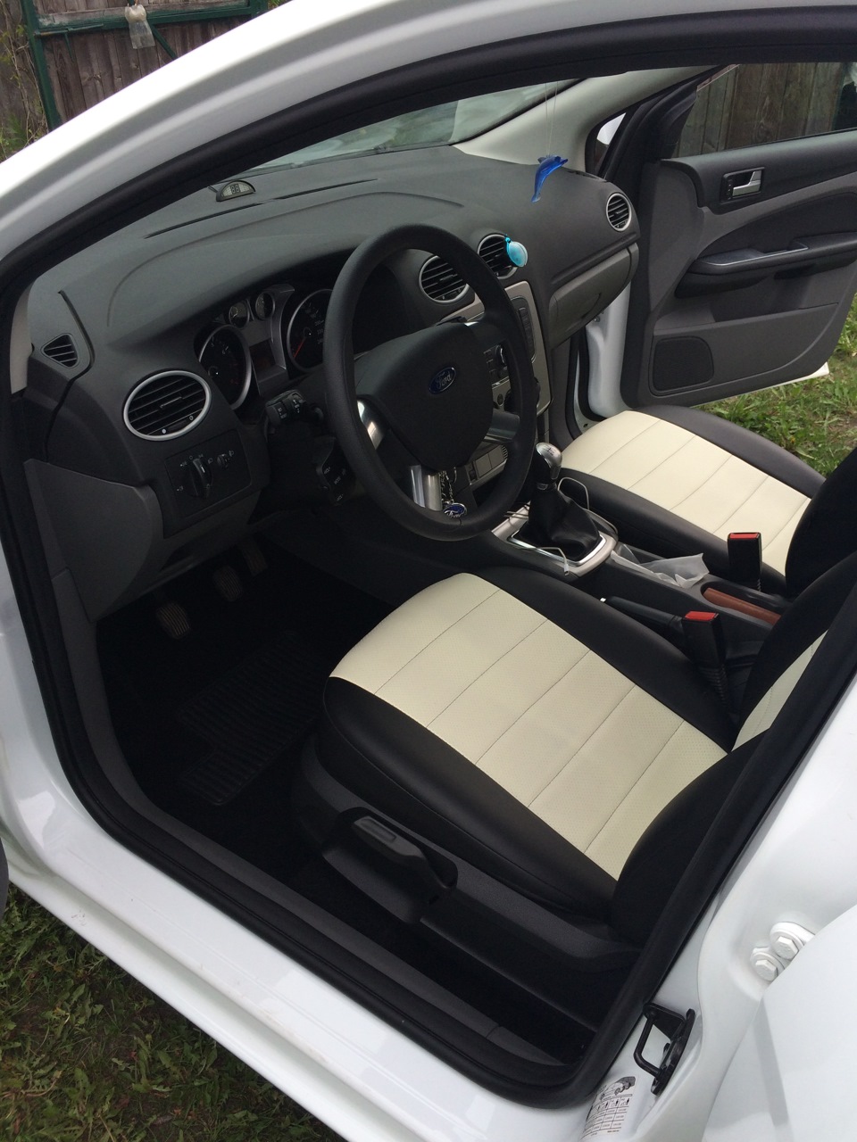 Фото в бортжурнале Ford Focus Hatchback II