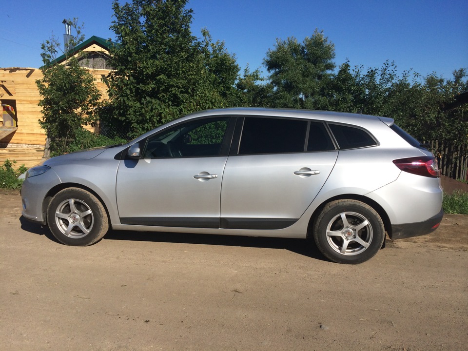 Фото в бортжурнале Renault Megane III