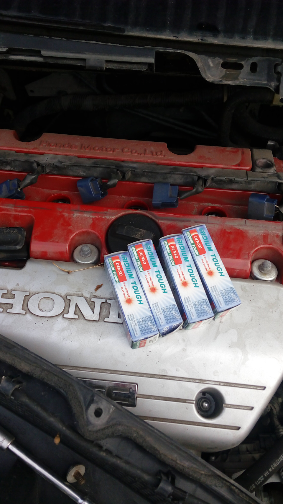 Фото в бортжурнале Honda Civic Type R (3G). Запчасти на фото: V08