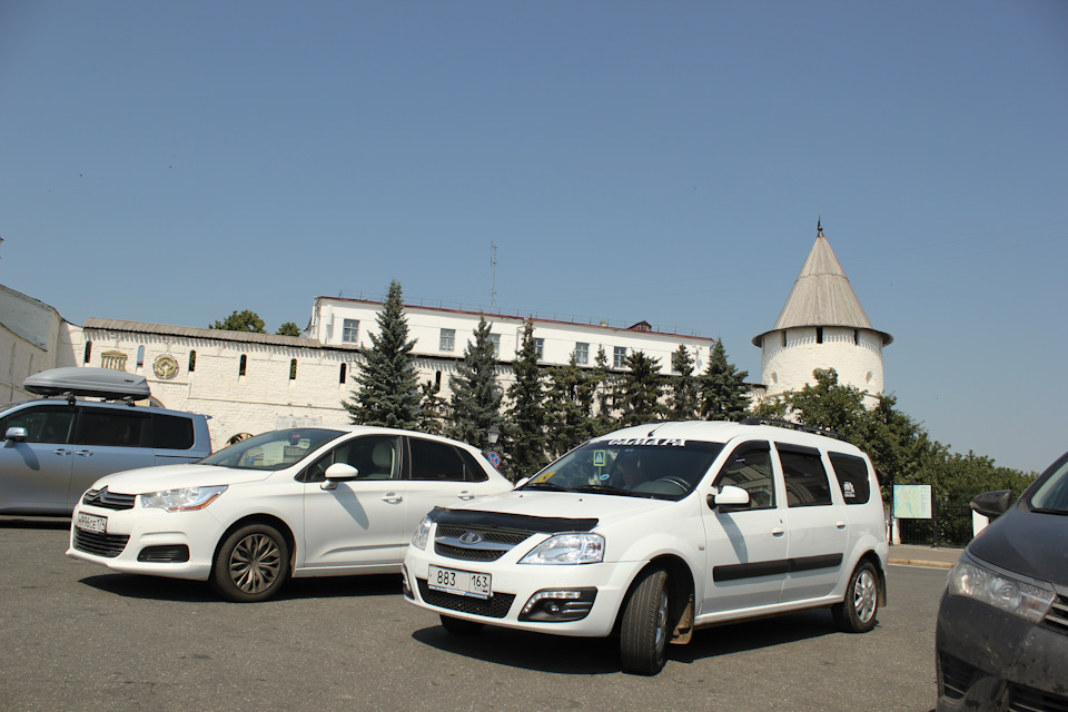 1 — Lada Ларгус