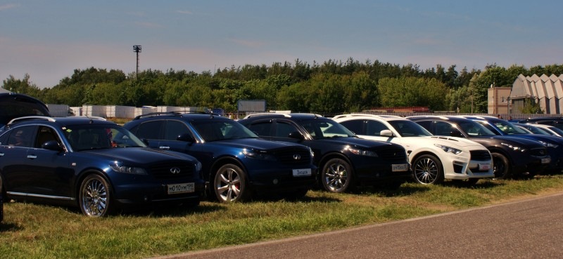 Фото в бортжурнале Infiniti FX (1G)