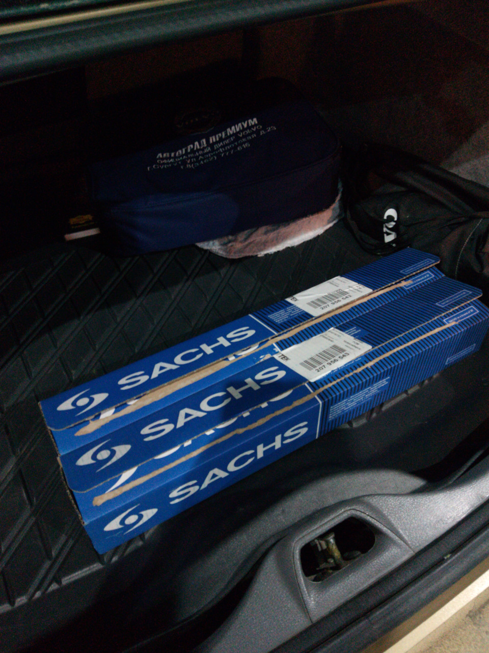 Фото в бортжурнале Volvo S60 (1G)