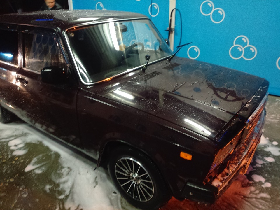 Смыл пену, осталось покрыть блеском и смыть без составом без разводов — Lada Калина Универсал (1G)