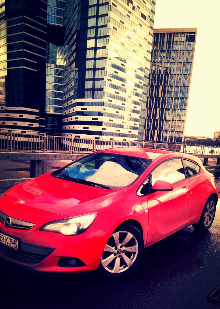 Решил сделать московское фото) — Opel Astra J GTC