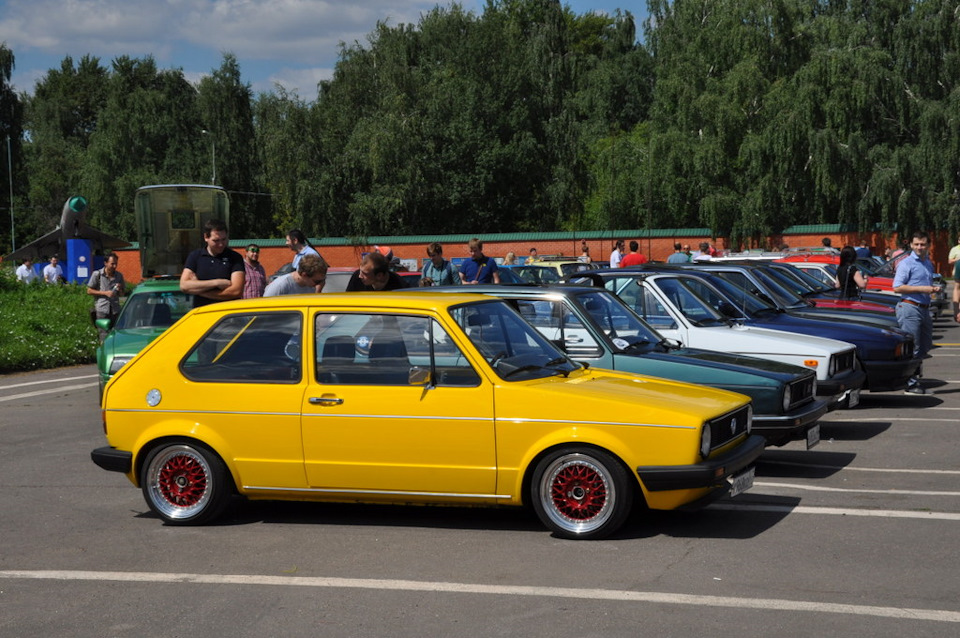 Фото в бортжурнале BMW 7 series (E23)