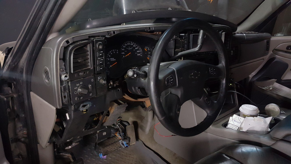 Фото в бортжурнале Chevrolet Tahoe (GMT800)