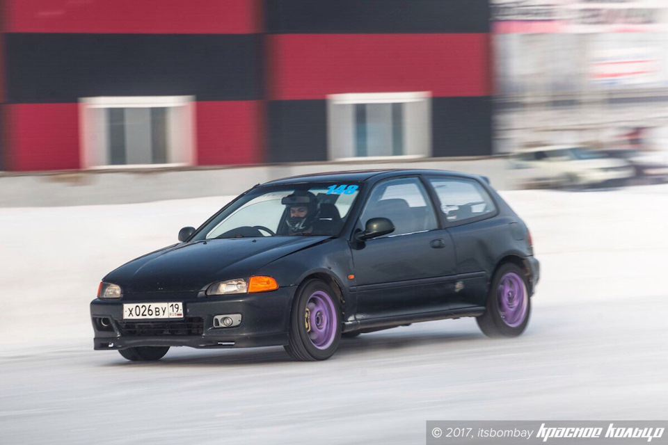 Фото в бортжурнале Honda Civic Hatchback (5G)